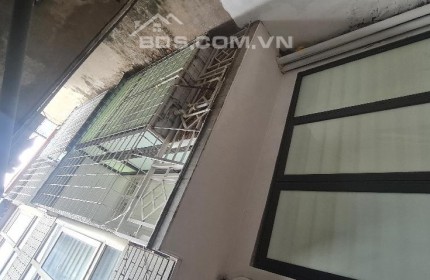 Bán nhà  Bạch Mai, 4Tầng, đúc BTCT, cách 15m ra phố,  25m2, giá chỉ  3,2tỷ  (còn thương lượng )